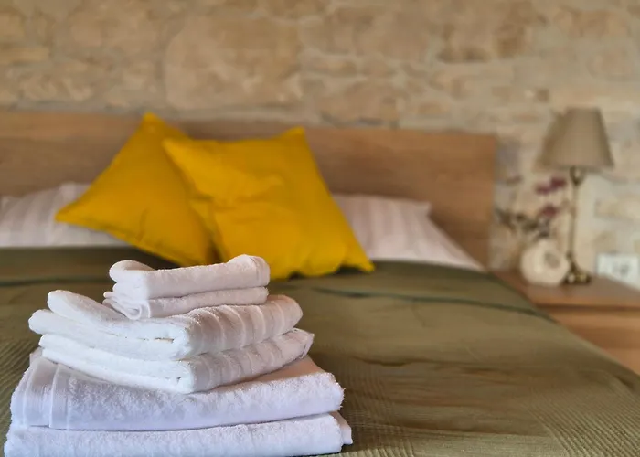 Nyaraló Akvamarin Stone House