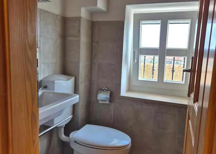 Akvamarin Stone House