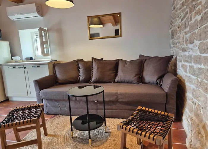 Akvamarin Stone House Nyaraló