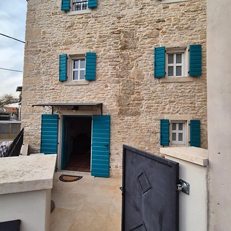 Akvamarin Stone House Medulin